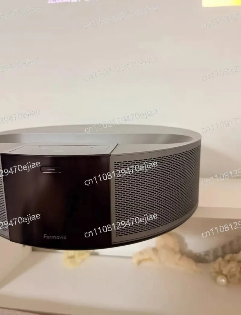 R1 Ultra Short Throw Laser TV  - đánh giá và giá Home Cinema Laser Projector